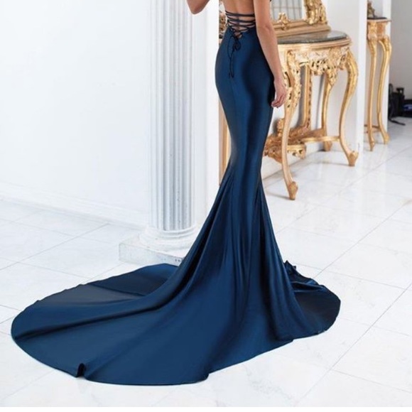 Navy blue prom dress - Picture 3 of 5
